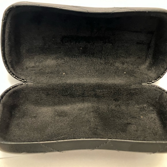 CHANEL Black Quilted Caviar Leather Sunglass Eyeglass Case Made in Italy - Picture 11 of 15